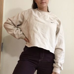 Cream Nike sweatshirt